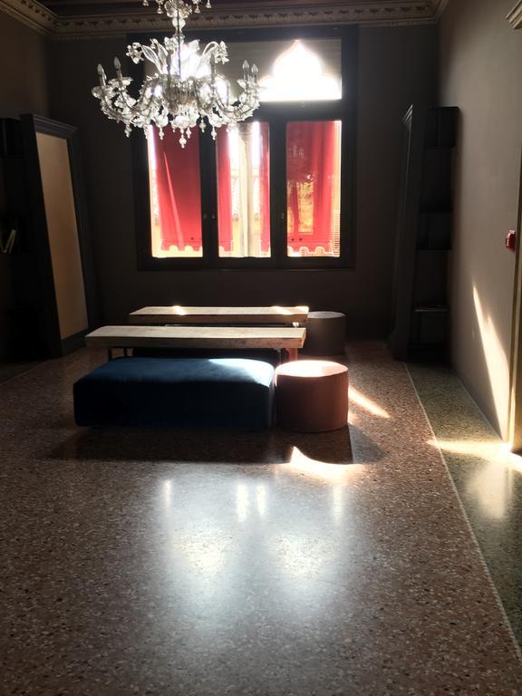Hotel 5 Colonne 2*