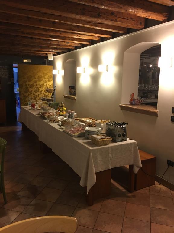 5 Colonne Hotel