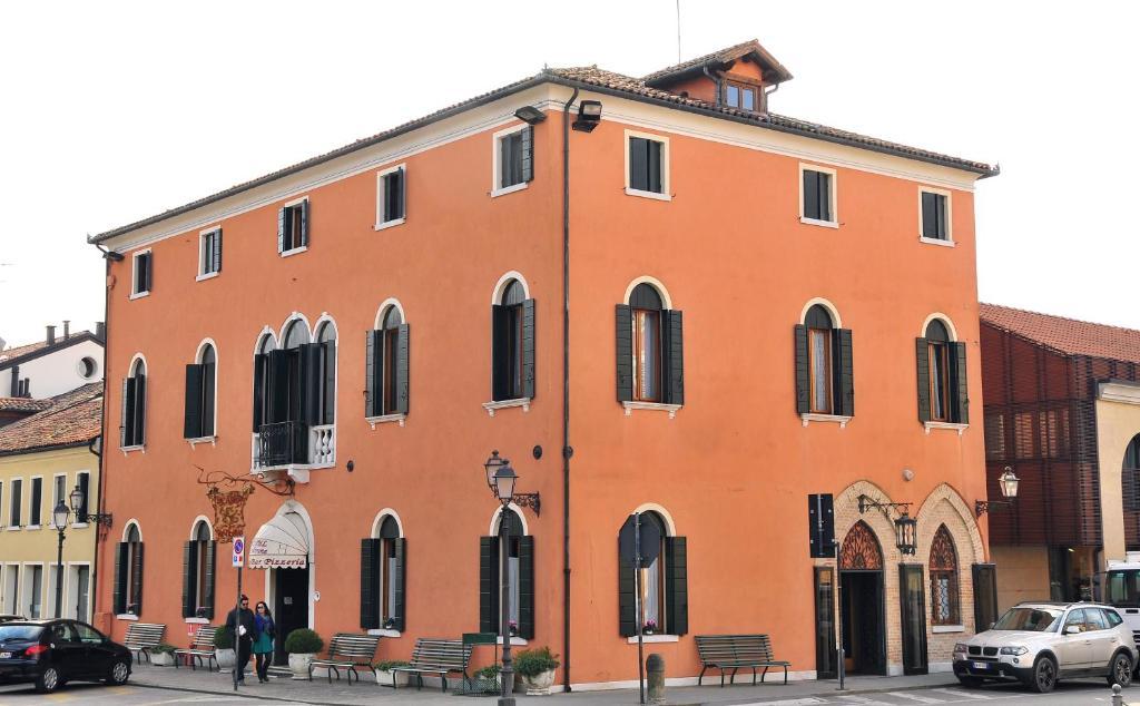 5 Colonne Hotel